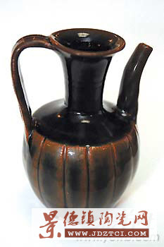 編 號(hào): 1501987 攝影作者: 文件名:yzbyyh56253.jpg 文件大小:18K 高 X 寬:350 X 233 說明:yzbyyh56253.jpg